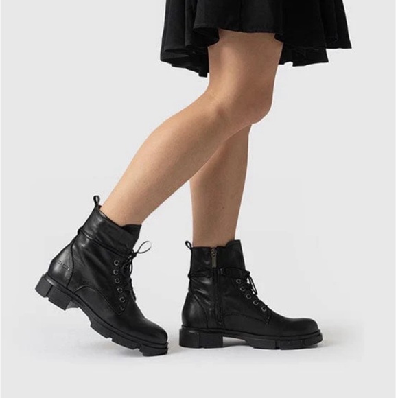 Sleek Black Combat Boots for Women
